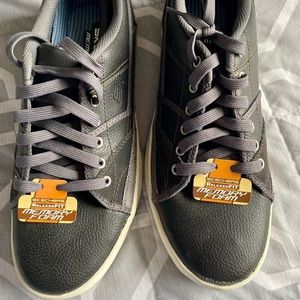 New. Sketchers relaxed fit, memory foam, men’s shoes, 9 1/2.